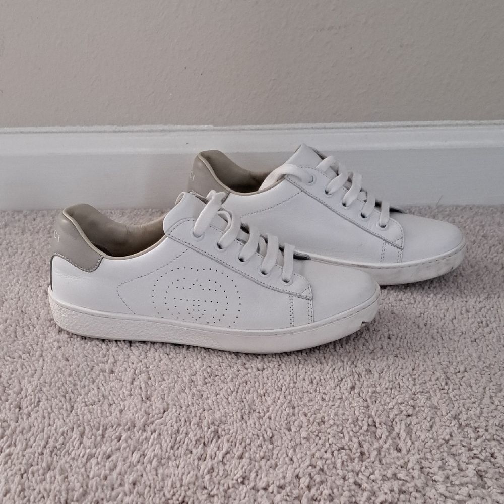 Gucci Kids White and Gray Sneakers Size 33